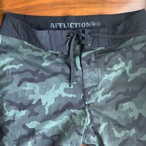 Affliction Camo CRUSADE Boardshorts 31” waist